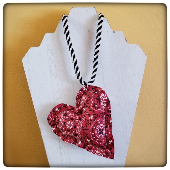 handmade primitive bandana stuffed heart statement necklace - Picture 2 of 11